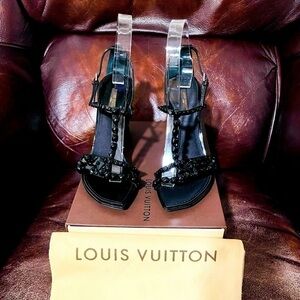 LOUIS Vuitton silk sandals crystal embellishments, patent leather fringe. EU 38